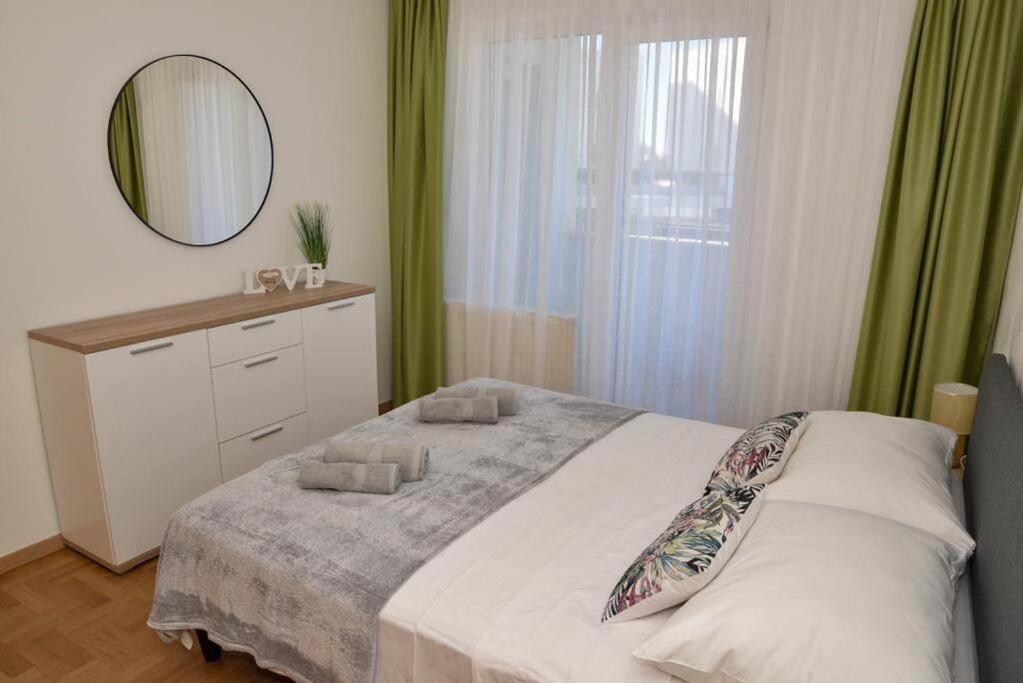 Apartment Longin Задар Экстерьер фото