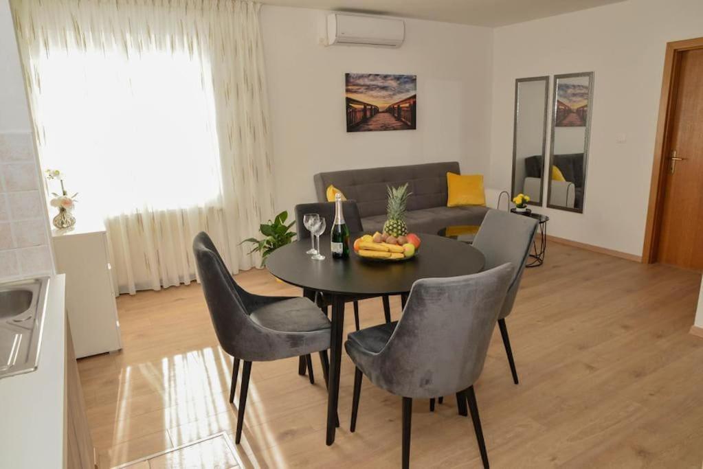 Apartment Longin Задар Экстерьер фото